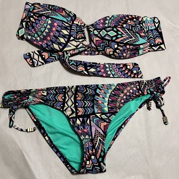 BAR 111 MULTICOLORED 2‎ PIECE SWIMSUIT SIZE M - Picture 5 of 5